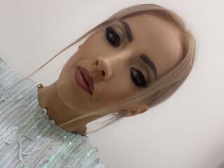 masturbating webcam girl LillySun