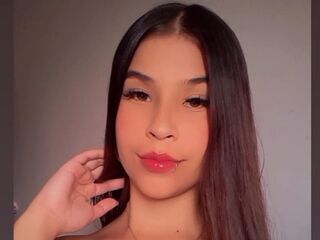 camgirl playing with dildo LindaLeone
