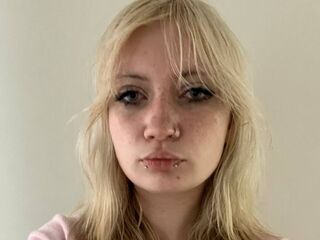 hot cam girl fingering pussy LoisBrindamour