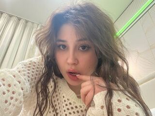 cam girl chatroom LolaBerry