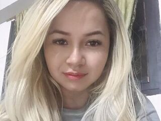 camslut topless LollyBelle