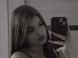 naughty cam girl fingering shaved pussy LoraineLutton