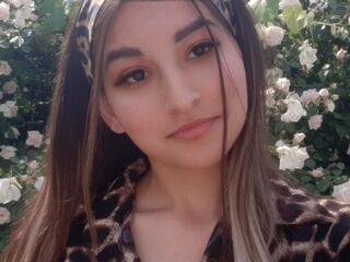 sexy webcam girl LouieFurci