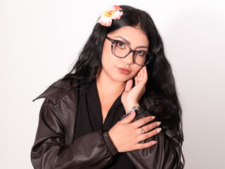 sexy camgirl chat LunaBlur