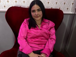 naked girl with webcam masturbating with vibrator LyaBonnet