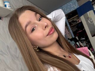 camwhore masturbating with sextoy LynnDiaz