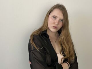 hot girl MadalineMosman
