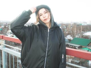 camwhore spreading pussy MagalyArney