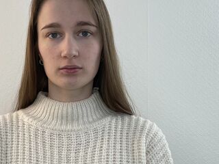 girl chat room MarcelineLeja