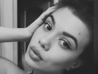 shower livesex MarciaMoor