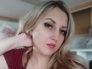 cam girl masturbating with vibrator MariaPixie