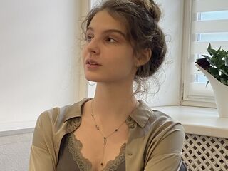 naughty cam girl masturbating with dildo MarySolis