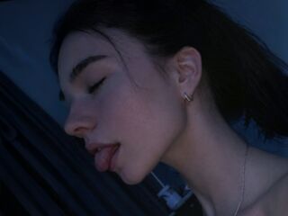 naked cam girl masturbating with dildo MelbaStraub