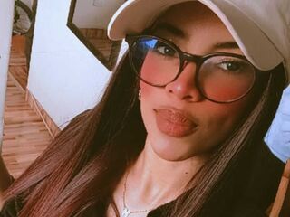 fingering camgirl MeliRivers