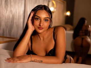 hot girl MelodyBetancourt