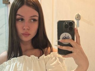 fingering cam girl video MiaRioti