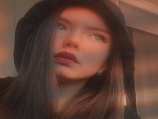 girl cam naked MilaLyra