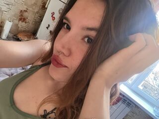naughty cam girl masturbating with dildo MillyMieras