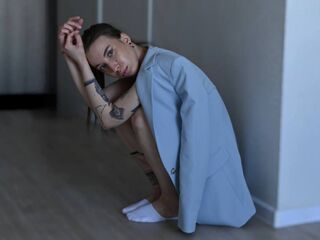 girl camsex MirnaLatourette