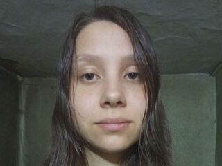 cam whore MuoiBurchill