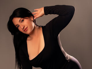 camgirl MyaAmstrong