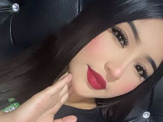 camgirl shaving pussy NaharaGraces