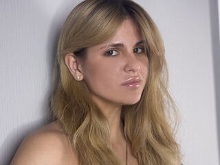 webcam babe chatroom NayaMorel