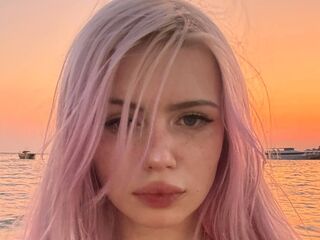 shower livecam NelidaTidd