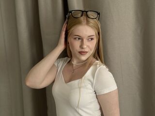 naughty videochat NikkiByous
