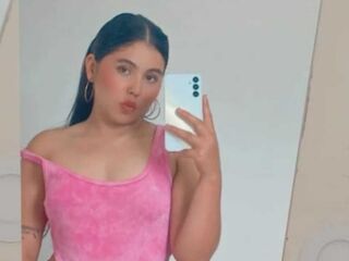 camgirl photo NikkyBotero