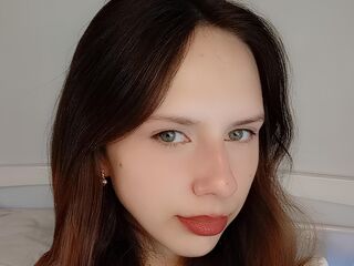 masturbating webcamgirl OdelinaBarris