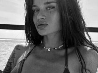 naked cam girl gallery OliviaMazu