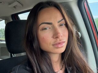 naked camgirl masturbating with dildo OliviaaBrownn