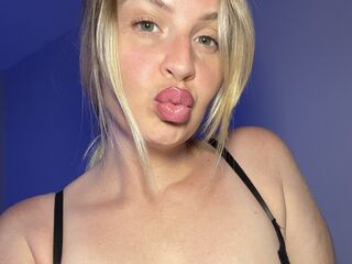webcamgirl video chat PeachyyBunnyy