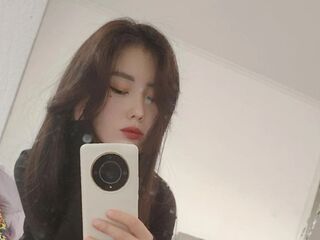 naughty cam girl fingering pussy RaeannReimmer