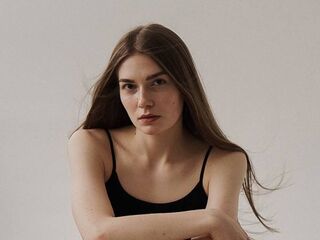 livecam sex RebeccaMcqoggen