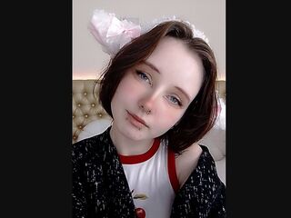 topless webcam girl RikoJohnson