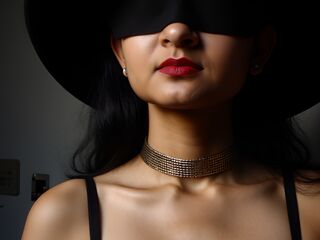 camgirl fingering shaved pussy RittikaPoddar