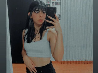 naked girl with webcam masturbating with sextoy RominaBianchi
