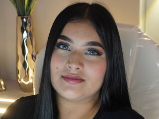 naughty camgirl masturbating with dildo SamantaVoss