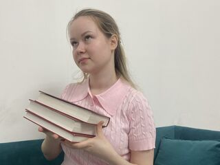 shaved pussy web cam SandieSpataro