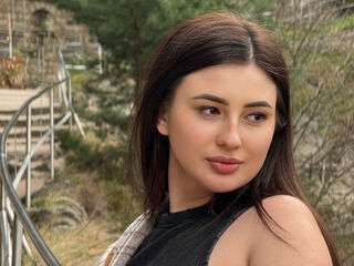adult webcam chat room SandraVeil