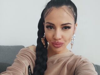 webcam girl chatroom SaraMiriam