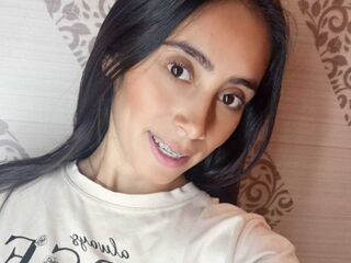 naughty camgirl masturbating with vibrator ScarletClarck