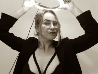 masturbating webcam girl ScarletHanistom