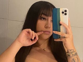 camgirl showing tits SharlotCooper