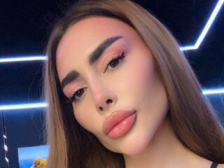 beautiful webcamgirl ShinyAngelina