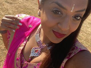 masturbating camgirl ShivaniJohal