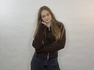 camgirl chatroom SigneKeatley