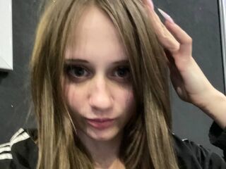 camgirl masturbating with sextoy SumikoGantt